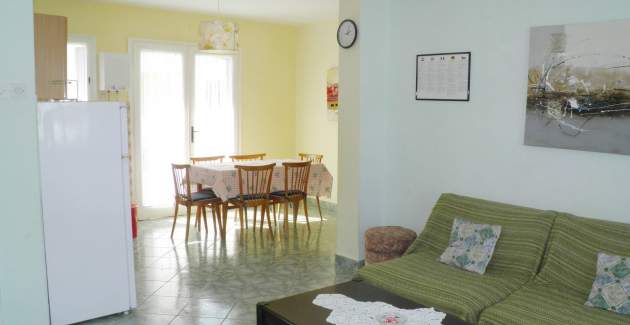 Standard Apartment Klaric A6- 200m from the Beach, with Terrace