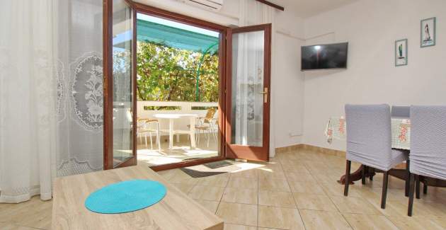 Apartman Kucar No.1 – s terasom, 350 m od plaže