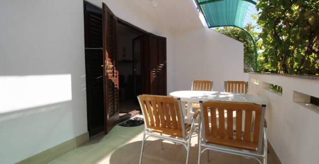 Apartman Kucar No.1 – s terasom, 350 m od plaže