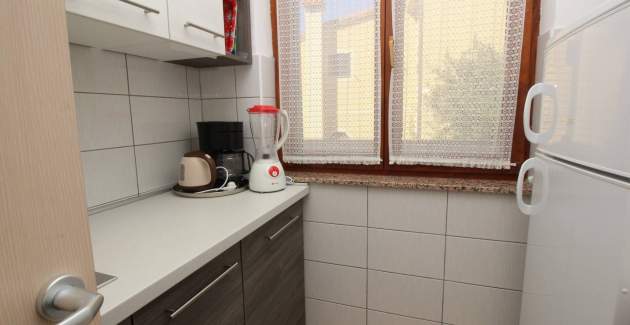 Apartman Kucar No.2 – s balkonom, 350 m od plaže