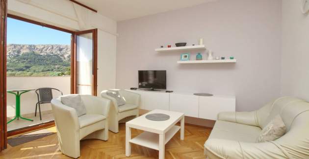 Apartman Kucar No.2 – s balkonom, 350 m od plaže