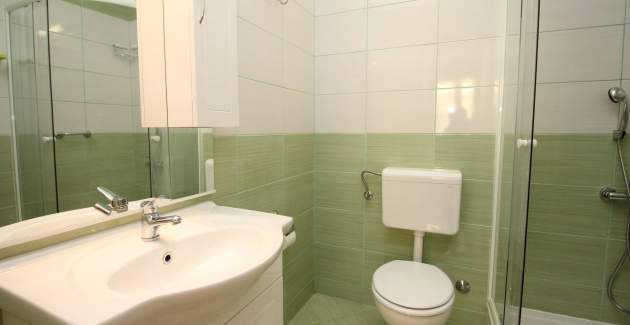 Apartman Kucar No.2 – s balkonom, 350 m od plaže