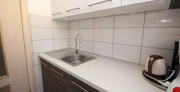 Apartman Kucar No.2 – s balkonom, 350 m od plaže