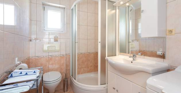 Apartment Lavendel - with Balcony, 250 m from the Beach