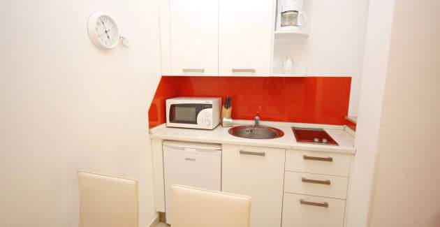 Apartment Krleza - with large, covered Terrace