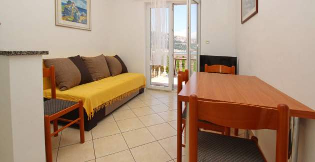 Apartment Lovincic No.7 - with Sea View, 200 m from the Beach