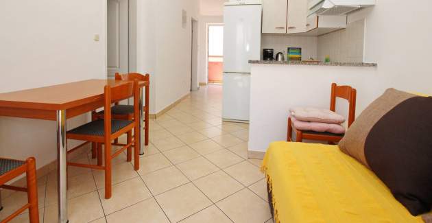 Apartment Lovincic No.7 - with Sea View, 200 m from the Beach