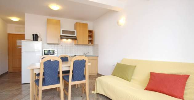 Apartment Mikulan Nara M - with Sea View, 350 m from the Beach