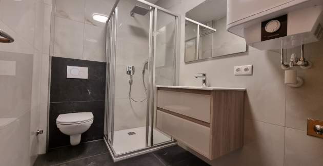 Apartment Mikulan Nara B - with Balcony, 350 m from the Beach