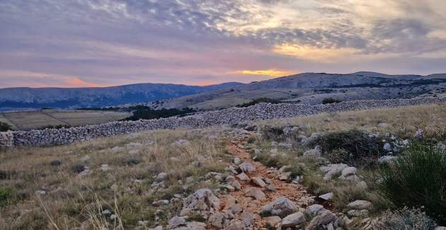 Apartment Mikulan Nara B - with Balcony, 350 m from the Beach