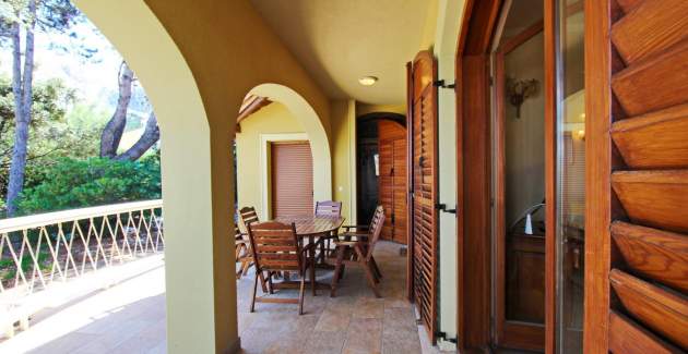 Appartamento Mrkus A6 priz - con terrazza, vicino alla spiaggia