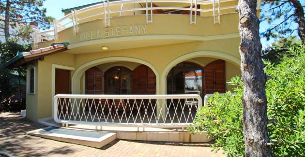 Appartamento Mrkus A6 priz - con terrazza, vicino alla spiaggia