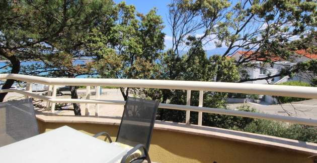 Apartment Mrkus more - with Balcony and Sea View, near the Beach
