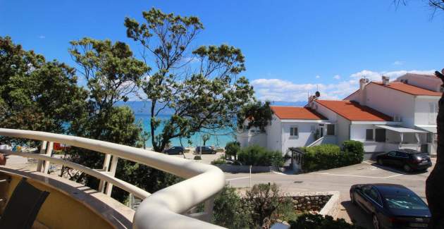 Appartamento Mrkus brdo - con balcone, vicino alla spiaggia