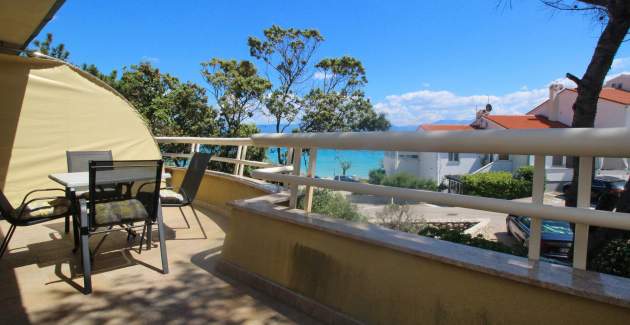 Appartamento Mrkus brdo - con balcone, vicino alla spiaggia