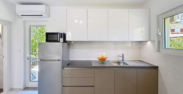 Charming Apartment Gabrijela 2 - for 2 Persons, with Terrace