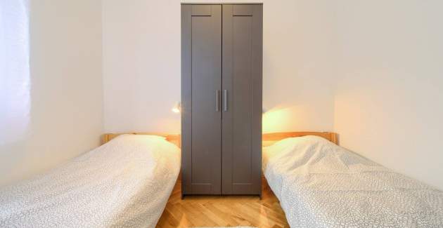 Apartment Nana priz - with large Terrace