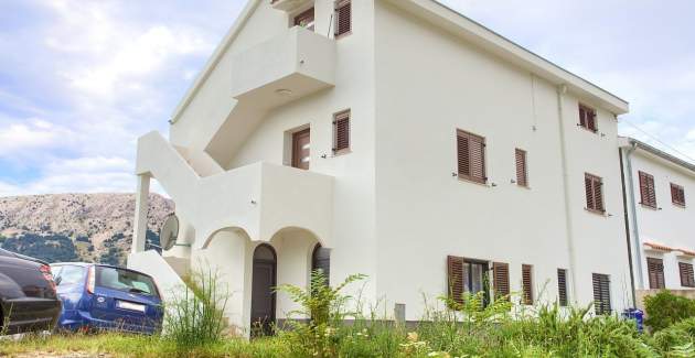 Apartment Nana priz - with large Terrace