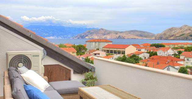 Apartment Nana K2 - with Sea View and private BBQ