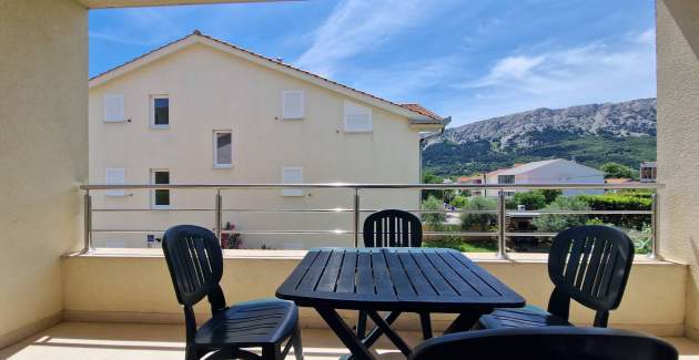 Apartment Pavlakovic - with Balcony and Parking