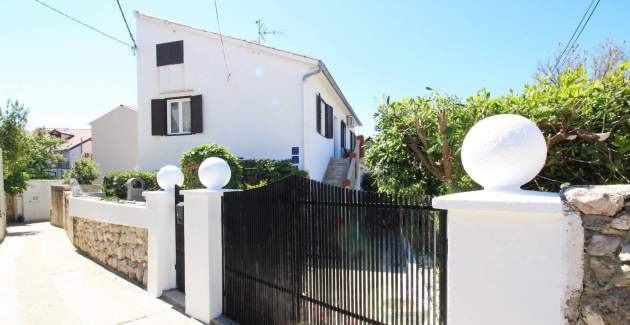 Apartment Lara K1 - near the Center and the Beach