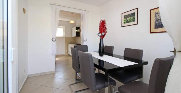 Apartment Lara K1 - near the Center and the Beach