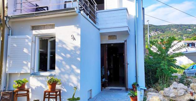 Appartamento Radojevic - su due piani, con parcheggio