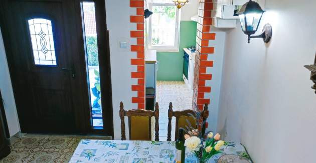 Appartamento Radojevic - su due piani, con parcheggio