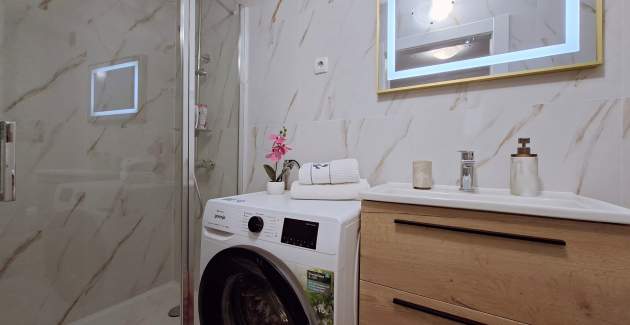 Apartment Radojevic – auf zwei Etagen, mit Parkplatz