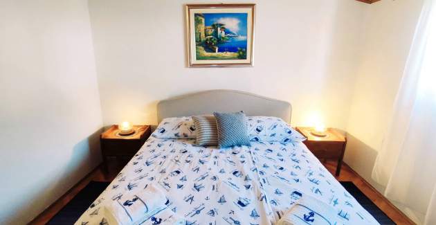 Appartamento Radojevic - su due piani, con parcheggio