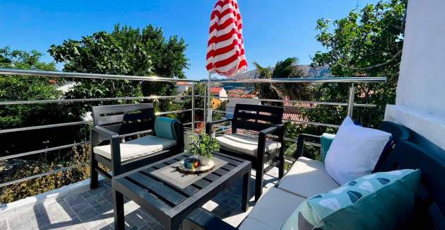 Appartamento Radojevic - su due piani, con parcheggio