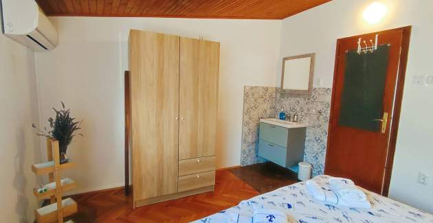 Appartamento Radojevic - su due piani, con parcheggio