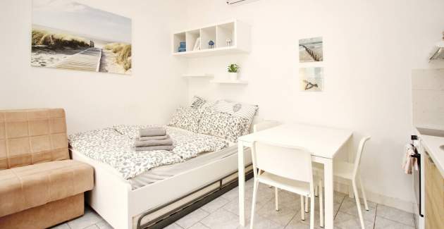 Studio Apartment Rozman Beach - near the Beach, with Terrace