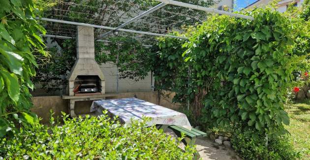 Apartment Sersić Nr. 3 – 550 m vom Strand entfernt