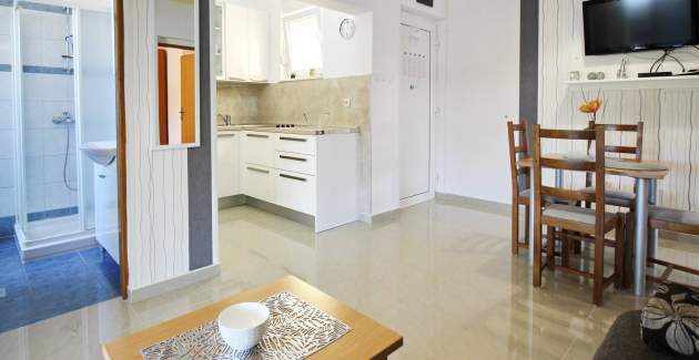 Ferienwohnung Zarok Beach Holiday A4 – in Strandnähe, mit Balkon