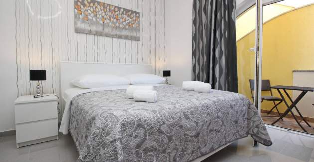 Apartman Zarok Beach Holiday A2 - blizu plaže, s terasom