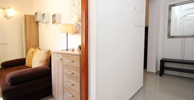 Apartman Zarok Beach Holiday A2 - blizu plaže, s terasom