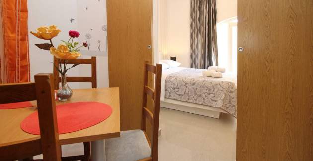 Apartman Zarok Beach Holiday A2 - blizu plaže, s terasom