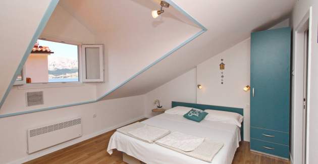 Apartment Čubranić S. Senj – im Hafen, nahe dem Meer