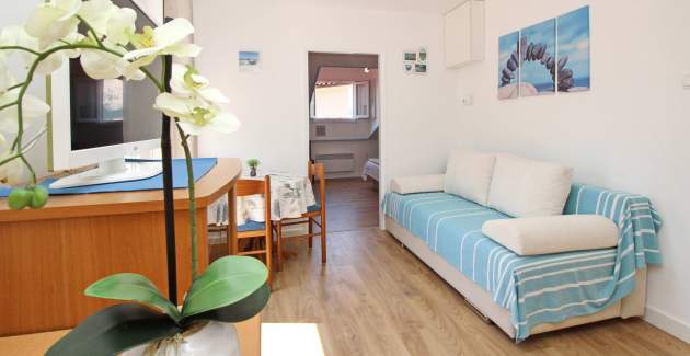 Apartment Čubranić S. Senj – im Hafen, nahe dem Meer
