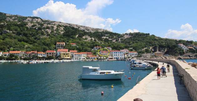 Apartment Čubranić S. Senj – im Hafen, nahe dem Meer