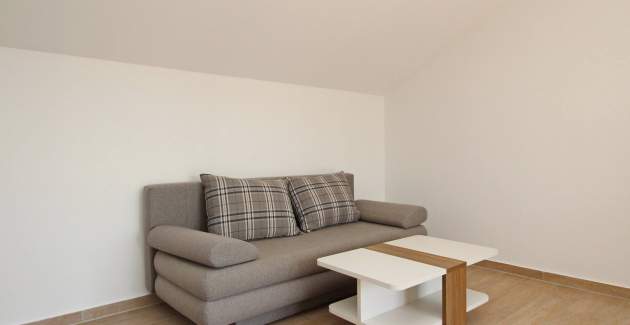 Apartment Smojver No.5 - top Floor, with Balcony