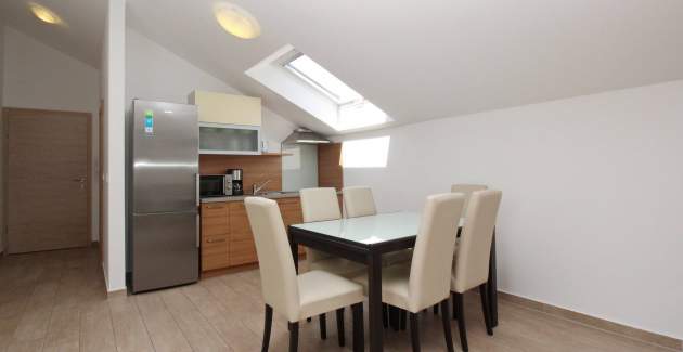 Apartment Smojver No.5 - top Floor, with Balcony