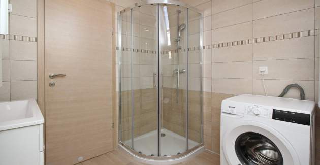 Apartment Smojver No.5 - top Floor, with Balcony