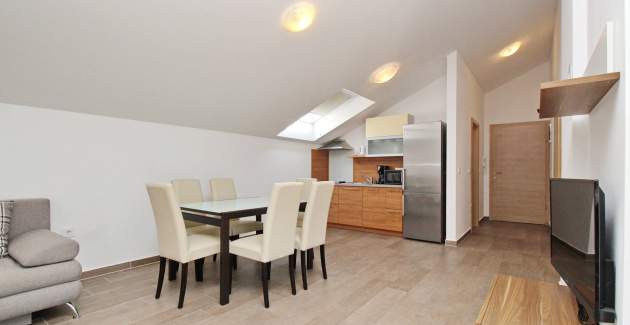 Appartamento Smojver n. 6 - confortevole, con balcone