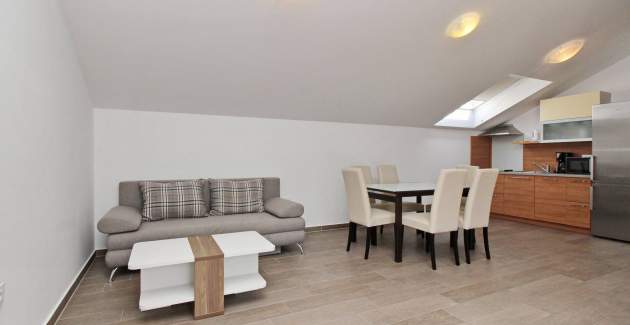 Appartamento Smojver n. 6 - confortevole, con balcone