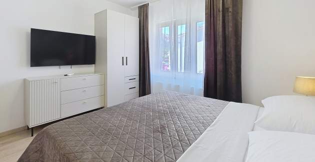 Modern apartment Gabrijela for 4 persons - with Balcony, 450 m from the Beach
