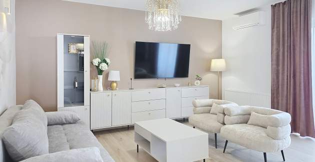 Modern apartment Gabrijela for 4 persons - with Balcony, 450 m from the Beach