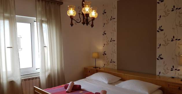 Appartamento Gabrijela per 4–6 persone – con balcone, a 450 m dalla spiaggia