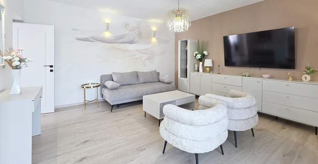 Modern apartment Gabrijela for 4 persons - with Balcony, 450 m from the Beach